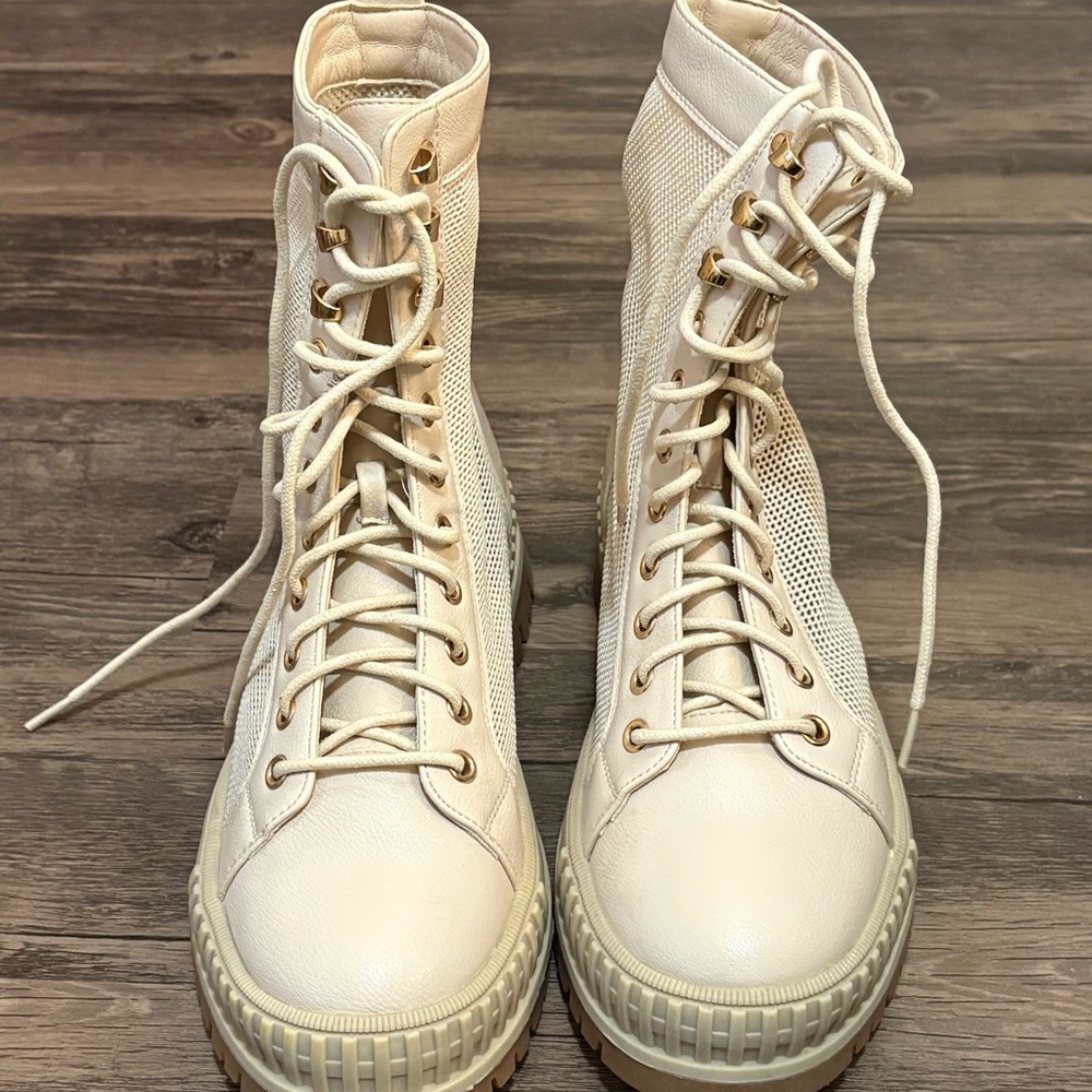 Stylish Lace-Up White Boots for Women